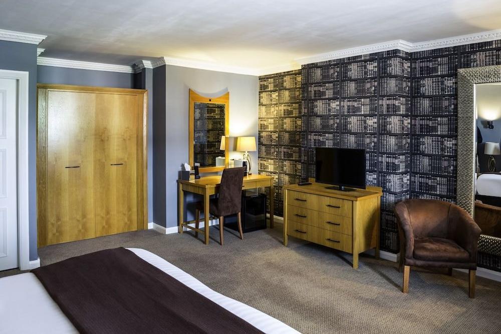 Barons Court Hotel ウォールソール エクステリア 写真