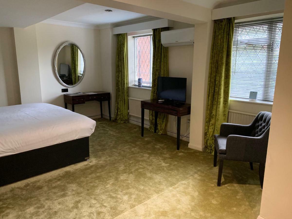 Barons Court Hotel ウォールソール エクステリア 写真