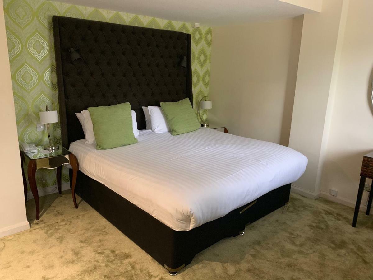 Barons Court Hotel ウォールソール エクステリア 写真